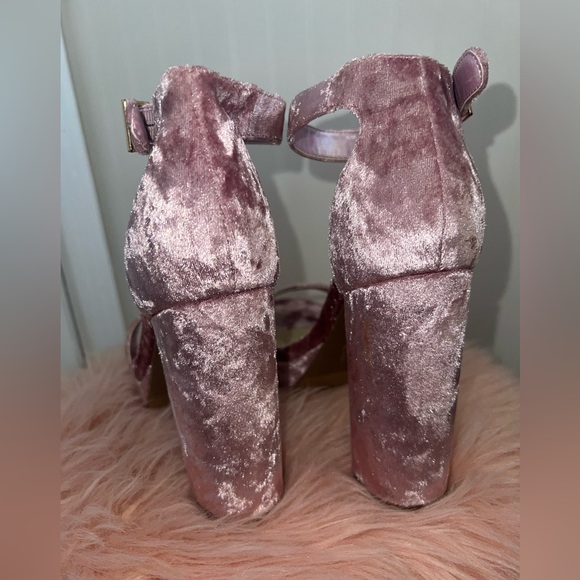 Baby Pink Velvet Heels - Picture 3 of 7